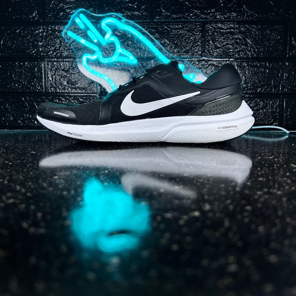 Nike Air Zoom Vomero 16 Men’s Walking Running Training Shoes Black White - 13